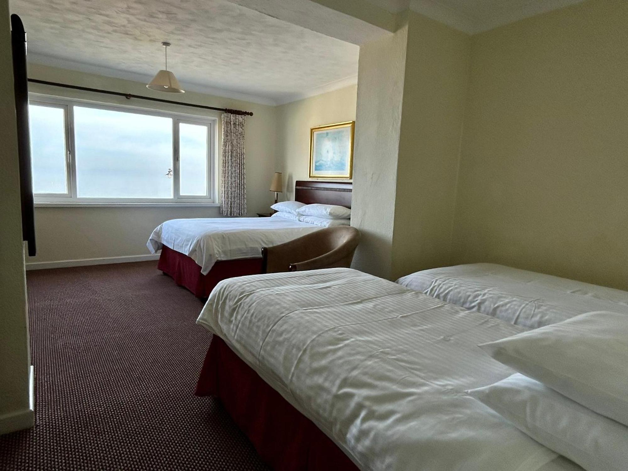 Bay View - Seafront, Sandown - Free Car Ferry For Bookings Of 3 Or More Nights, Subject To Availability Экстерьер фото